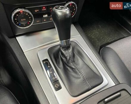 Серый Мерседес Ц-Класс, объемом двигателя 2.14 л и пробегом 306 тыс. км за 10490 $, фото 32 на Automoto.ua