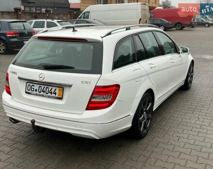 Серый Мерседес Ц-Класс, объемом двигателя 2.15 л и пробегом 265 тыс. км за 13500 $, фото 6 на Automoto.ua