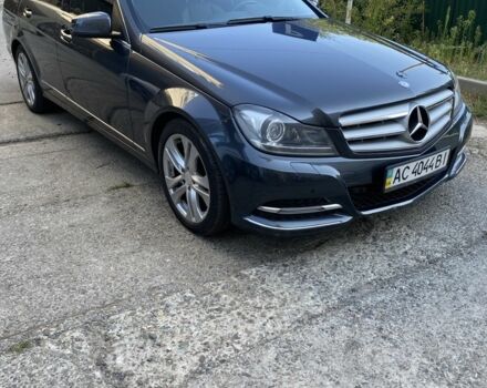 Серый Мерседес Ц-Класс, объемом двигателя 2.1 л и пробегом 220 тыс. км за 14900 $, фото 12 на Automoto.ua