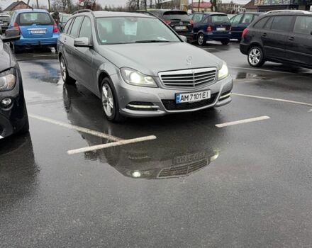 Сірий Мерседес Ц-Клас, об'ємом двигуна 2.2 л та пробігом 218 тис. км за 11000 $, фото 1 на Automoto.ua