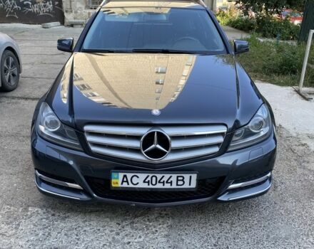 Серый Мерседес Ц-Класс, объемом двигателя 2.1 л и пробегом 220 тыс. км за 14900 $, фото 17 на Automoto.ua