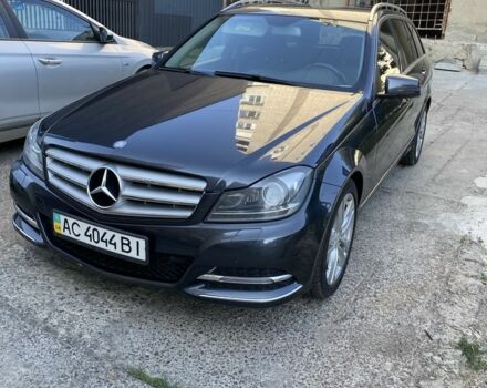 Серый Мерседес Ц-Класс, объемом двигателя 2.1 л и пробегом 220 тыс. км за 14900 $, фото 13 на Automoto.ua