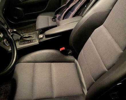 Серый Мерседес Ц-Класс, объемом двигателя 2.1 л и пробегом 220 тыс. км за 14900 $, фото 6 на Automoto.ua