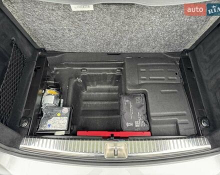 Сірий Мерседес Ц-Клас, об'ємом двигуна 1.6 л та пробігом 171 тис. км за 17900 $, фото 59 на Automoto.ua