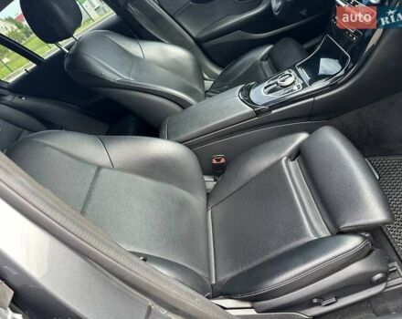 Сірий Мерседес Ц-Клас, об'ємом двигуна 2.14 л та пробігом 297 тис. км за 15950 $, фото 15 на Automoto.ua