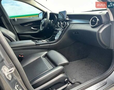 Сірий Мерседес Ц-Клас, об'ємом двигуна 2.14 л та пробігом 297 тис. км за 15950 $, фото 10 на Automoto.ua