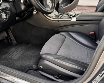 Серый Мерседес Ц-Класс, объемом двигателя 0 л и пробегом 227 тыс. км за 16000 $, фото 4 на Automoto.ua