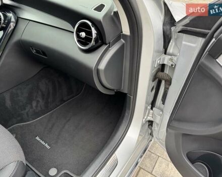 Серый Мерседес Ц-Класс, объемом двигателя 1.6 л и пробегом 170 тыс. км за 17900 $, фото 51 на Automoto.ua