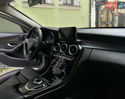 Серый Мерседес Ц-Класс, объемом двигателя 2.14 л и пробегом 294 тыс. км за 18000 $, фото 29 на Automoto.ua