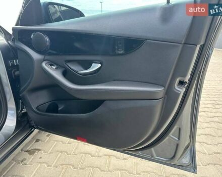 Сірий Мерседес Ц-Клас, об'ємом двигуна 2.14 л та пробігом 297 тис. км за 15950 $, фото 11 на Automoto.ua