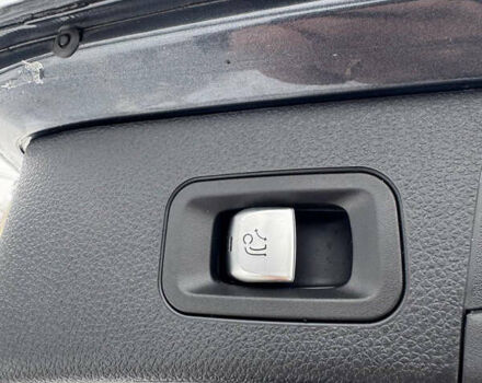 Серый Мерседес Ц-Класс, объемом двигателя 2.14 л и пробегом 290 тыс. км за 15800 $, фото 30 на Automoto.ua