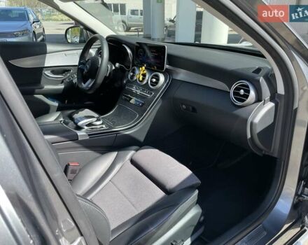 Серый Мерседес Ц-Класс, объемом двигателя 2 л и пробегом 289 тыс. км за 21500 $, фото 56 на Automoto.ua