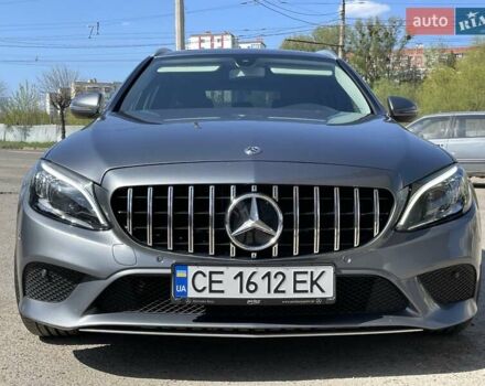 Серый Мерседес Ц-Класс, объемом двигателя 2 л и пробегом 289 тыс. км за 21500 $, фото 3 на Automoto.ua