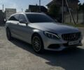 Серый Мерседес Ц-Класс, объемом двигателя 2.1 л и пробегом 265 тыс. км за 21500 $, фото 2 на Automoto.ua