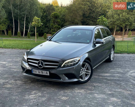 Серый Мерседес Ц-Класс, объемом двигателя 1.6 л и пробегом 200 тыс. км за 19250 $, фото 2 на Automoto.ua