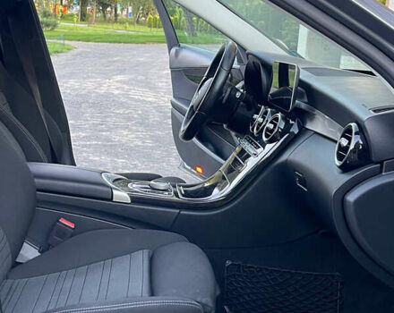 Серый Мерседес Ц-Класс, объемом двигателя 1.6 л и пробегом 200 тыс. км за 19250 $, фото 24 на Automoto.ua