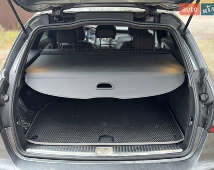 Серый Мерседес Ц-Класс, объемом двигателя 1.95 л и пробегом 223 тыс. км за 24000 $, фото 7 на Automoto.ua