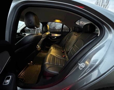 Серый Мерседес Ц-Класс, объемом двигателя 0 л и пробегом 137 тыс. км за 16000 $, фото 5 на Automoto.ua