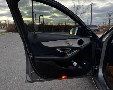 Серый Мерседес Ц-Класс, объемом двигателя 0 л и пробегом 137 тыс. км за 16000 $, фото 6 на Automoto.ua