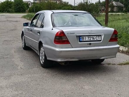 Мерседес Ц-Класс 1994 в Лубнах на Automoto.ua Серый Мерседес Ц-Класс, объемом двигателя 2.8 л и пробегом 450 тыс. км за 2400 $, фото 1 на Automoto.ua