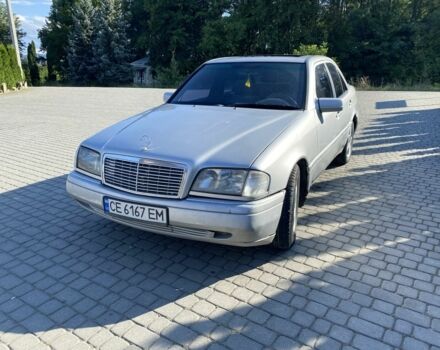 Сірий Мерседес Ц-Клас, об'ємом двигуна 1.8 л та пробігом 300 тис. км за 1700 $, фото 1 на Automoto.ua
