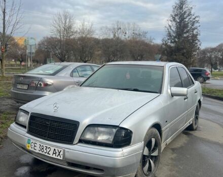 Сірий Мерседес Ц-Клас, об'ємом двигуна 1.8 л та пробігом 400 тис. км за 1450 $, фото 1 на Automoto.ua