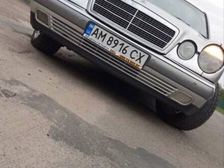 Мерседес Ц-Класс 1997 в Андрушевке на Automoto.ua Серый Мерседес Ц-Класс, объемом двигателя 2.8 л и пробегом 535 тыс. км за 4000 $, фото 1 на Automoto.ua