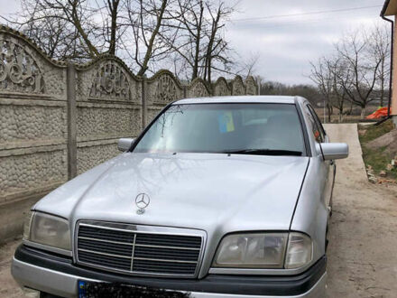 Серый Мерседес Ц-Класс, объемом двигателя 1.8 л и пробегом 428 тыс. км за 2500 $, фото 1 на Automoto.ua