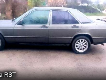 Серый Мерседес Ц-Класс, объемом двигателя 2 л и пробегом 460 тыс. км за 2000 $, фото 1 на Automoto.ua