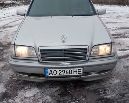 Серый Мерседес Ц-Класс, объемом двигателя 2.2 л и пробегом 364 тыс. км за 2200 $, фото 1 на Automoto.ua