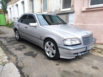 Мерседес Ц-Клас 1998 у Миколаєві на Automoto.ua Сірий Мерседес Ц-Клас, об'ємом двигуна 1.8 л та пробігом 403 тис. км за 2200 $, фото 1 на Automoto.ua