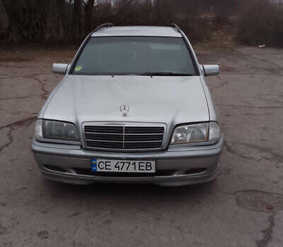 Серый Мерседес Ц-Класс, объемом двигателя 2.15 л и пробегом 390 тыс. км за 2800 $, фото 1 на Automoto.ua