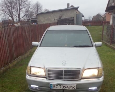 Серый Мерседес Ц-Класс, объемом двигателя 1.8 л и пробегом 3 тыс. км за 3000 $, фото 1 на Automoto.ua