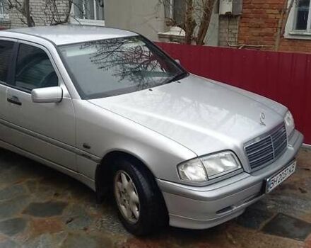 Серый Мерседес Ц-Класс, объемом двигателя 1.8 л и пробегом 50 тыс. км за 3550 $, фото 1 на Automoto.ua