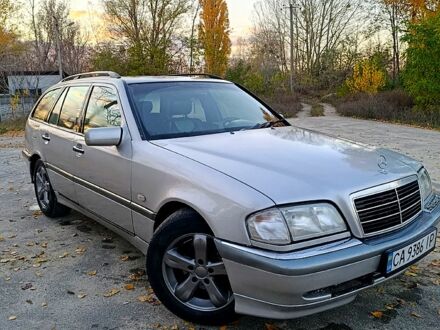 Мерседес Ц-Класс 1999 в Каневе на Automoto.ua Серый Мерседес Ц-Класс, объемом двигателя 2.4 л и пробегом 320 тыс. км за 2750 $, фото 1 на Automoto.ua