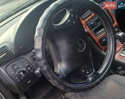 Серый Мерседес Ц-Класс, объемом двигателя 1.8 л и пробегом 321 тыс. км за 3800 $, фото 1 на Automoto.ua