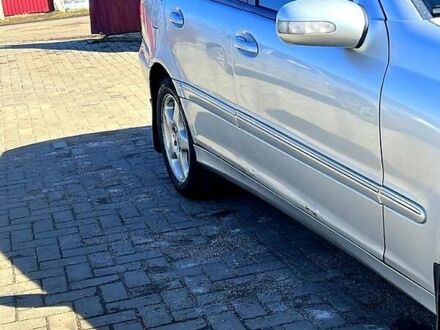 Серый Мерседес Ц-Класс, объемом двигателя 2.6 л и пробегом 200 тыс. км за 3100 $, фото 1 на Automoto.ua