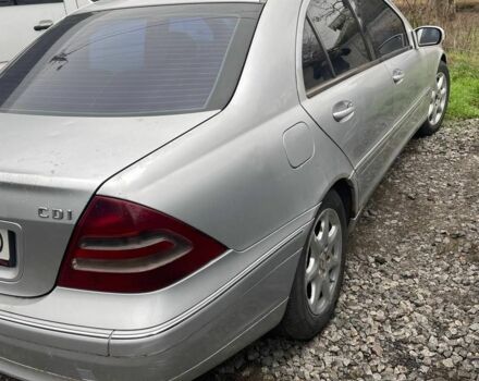 Сірий Мерседес Ц-Клас, об'ємом двигуна 2.7 л та пробігом 360 тис. км за 3550 $, фото 1 на Automoto.ua