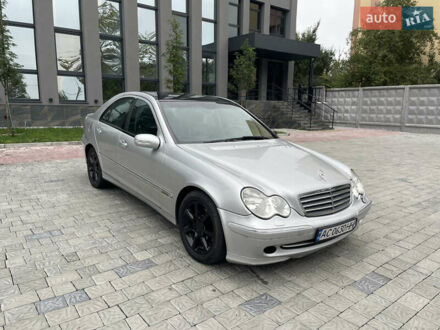 Сірий Мерседес Ц-Клас, об'ємом двигуна 2.2 л та пробігом 400 тис. км за 3350 $, фото 1 на Automoto.ua