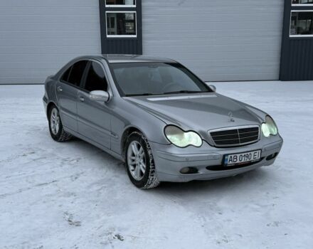 Серый Мерседес Ц-Класс, объемом двигателя 1.8 л и пробегом 250 тыс. км за 3650 $, фото 1 на Automoto.ua