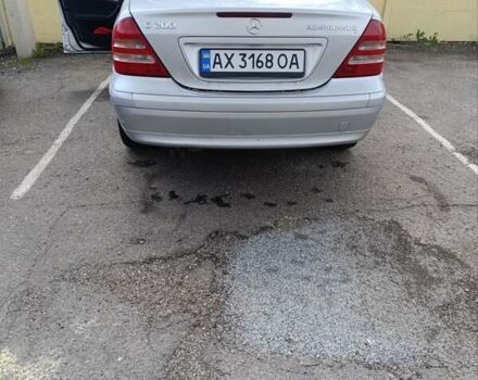 Сірий Мерседес Ц-Клас, об'ємом двигуна 2 л та пробігом 280 тис. км за 3500 $, фото 1 на Automoto.ua