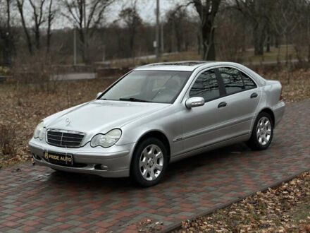 Мерседес Ц-Клас 2000 у Кропивницькому (Кіровограді) на Automoto.ua Сірий Мерседес Ц-Клас, об'ємом двигуна 2 л та пробігом 410 тис. км за 4300 $, фото 1 на Automoto.ua