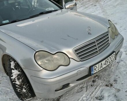 Серый Мерседес Ц-Класс, объемом двигателя 0 л и пробегом 230 тыс. км за 1500 $, фото 1 на Automoto.ua