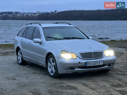 Серый Мерседес Ц-Класс, объемом двигателя 2.2 л и пробегом 360 тыс. км за 4200 $, фото 1 на Automoto.ua