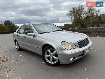 Мерседес Ц-Класс 2001 в Белой Церкве на Automoto.ua Серый Мерседес Ц-Класс, объемом двигателя 2.1 л и пробегом 319 тыс. км за 4500 $, фото 1 на Automoto.ua