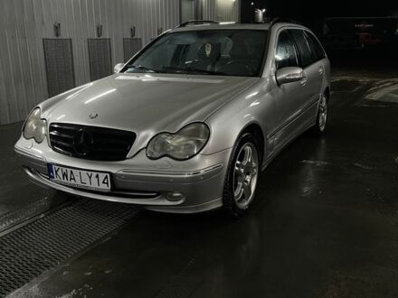 Сірий Мерседес Ц-Клас, об'ємом двигуна 2.7 л та пробігом 308 тис. км за 2600 $, фото 1 на Automoto.ua