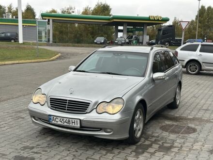 Сірий Мерседес Ц-Клас, об'ємом двигуна 2.1 л та пробігом 290 тис. км за 3304 $, фото 1 на Automoto.ua