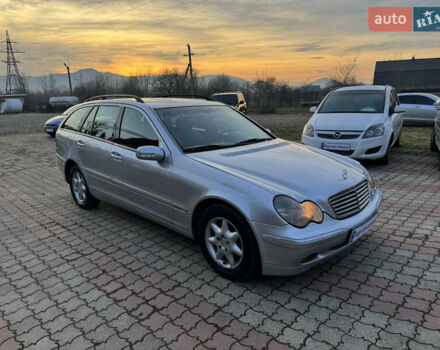 Серый Мерседес Ц-Класс, объемом двигателя 2.2 л и пробегом 400 тыс. км за 3999 $, фото 1 на Automoto.ua