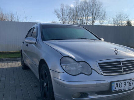 Сірий Мерседес Ц-Клас, об'ємом двигуна 2.2 л та пробігом 280 тис. км за 4000 $, фото 1 на Automoto.ua