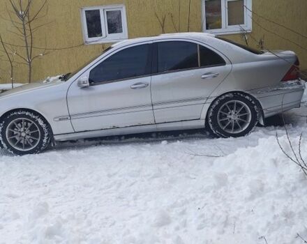 Серый Мерседес Ц-Класс, объемом двигателя 0 л и пробегом 238 тыс. км за 4000 $, фото 1 на Automoto.ua